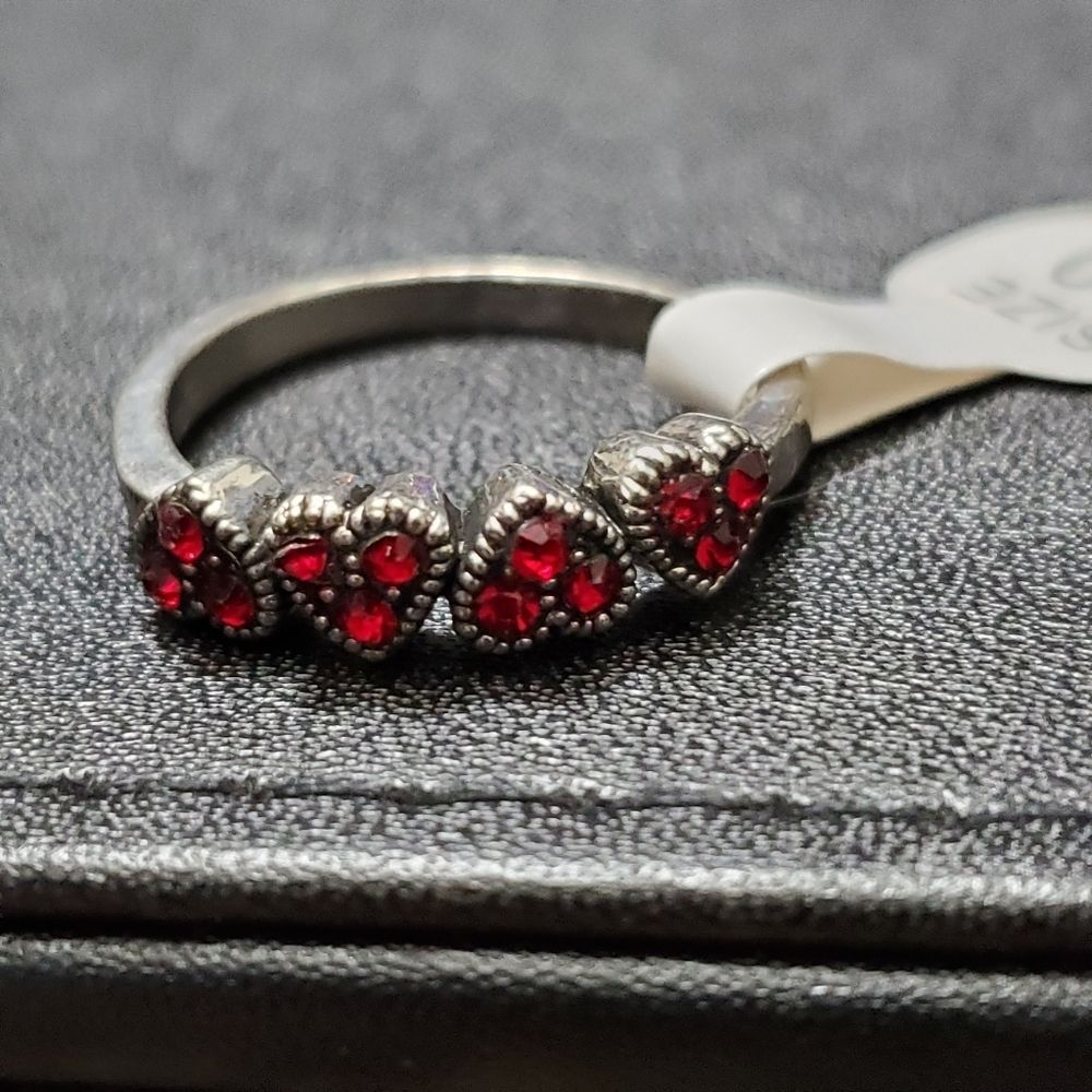 Silver tone hearts ring with red rhinestones size 9.5